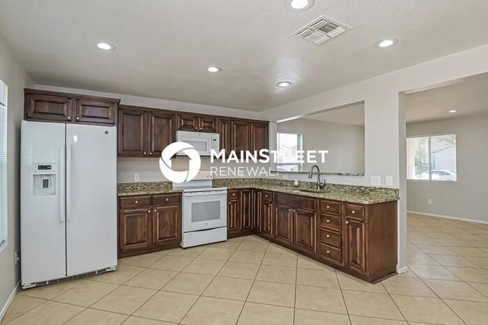 5632 S Vine Ave - Photo 6 of 17