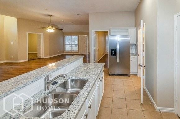 536 Meadow Ln - Photo 5 of 15