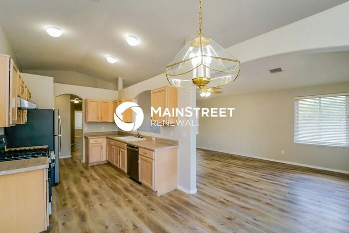 9041 N Sweet Acacia Pl - Photo 4 of 16