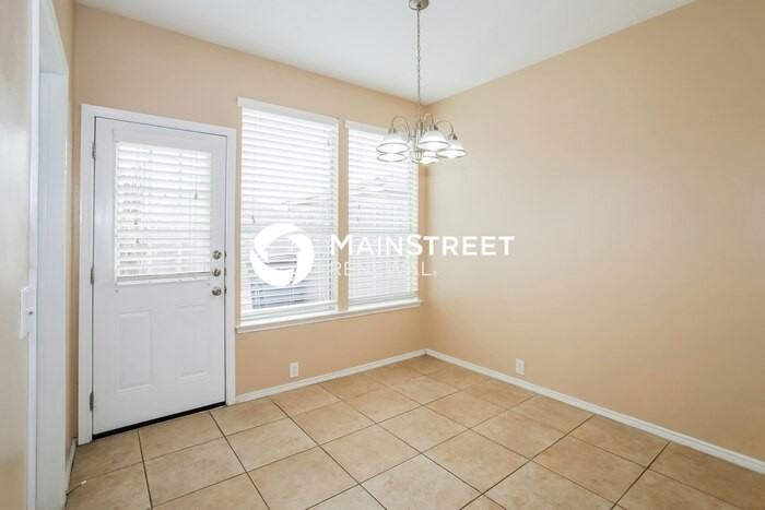 10708 Astor Dr - Photo 3 of 16