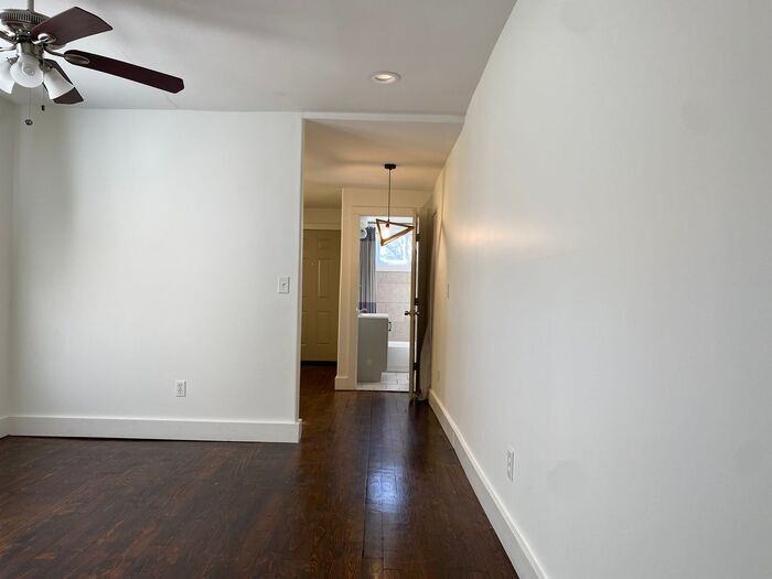 1216 Pennock Ave #B - Photo 7 of 21