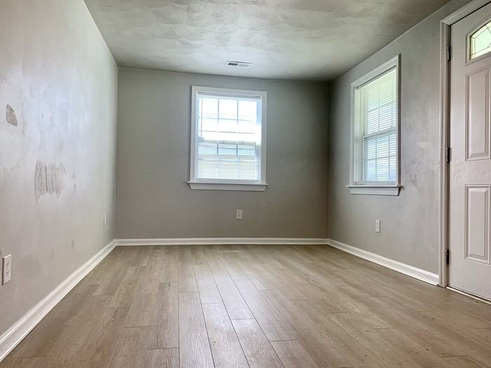 110 N Second St - Photo 5 of 12