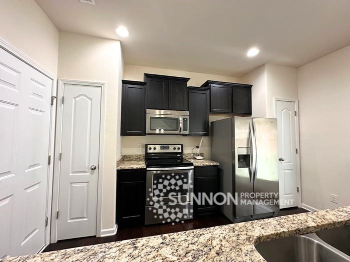 2601 Meadow Crossing Dr - Photo 6 of 27