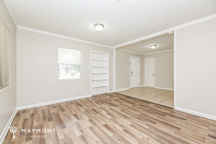 8804 Ricardo Ln - Photo 5 of 12