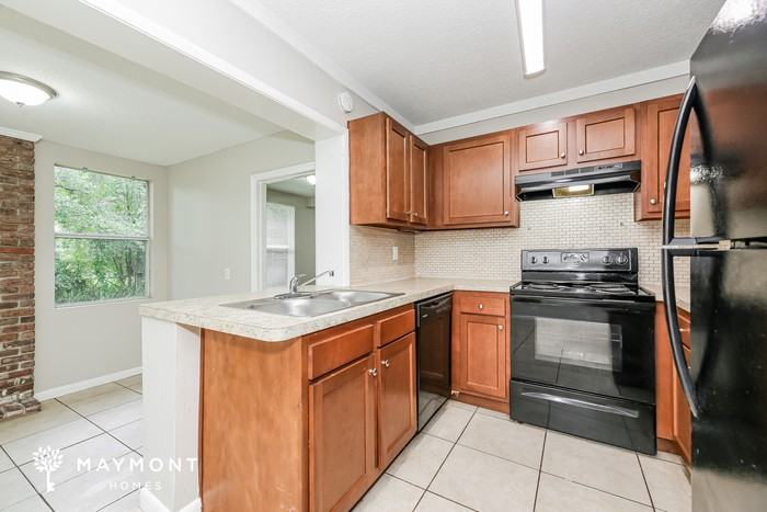 8804 Ricardo Ln - Photo 7 of 12