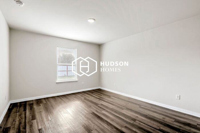 4509 Circle C Dr - Photo 7 of 14