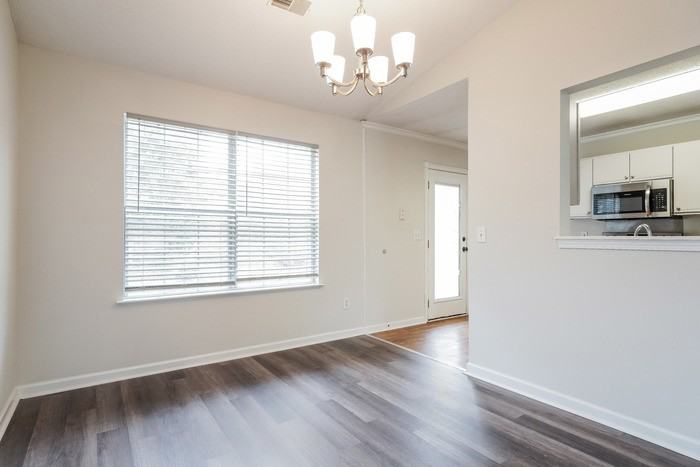 104 Granary Dr - Photo 5 of 12