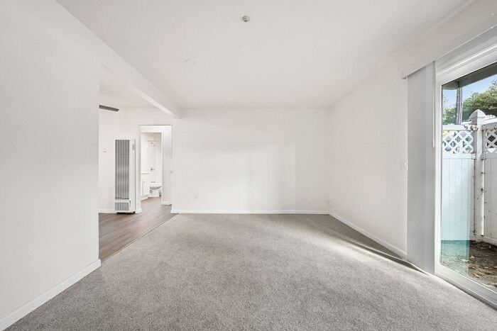 445 S E St #1 - Photo 6 of 29
