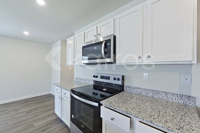 450 Hawthorn Trl - Photo 6 of 21