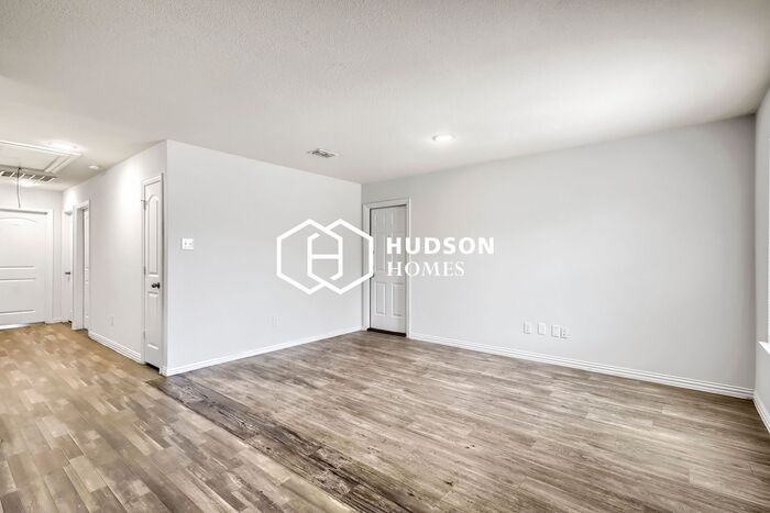 2543 Elsie Faye Heggins St - Photo 3 of 14