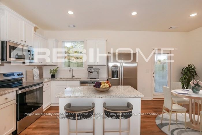 5022 Vineyard Way - Photo 5 of 21