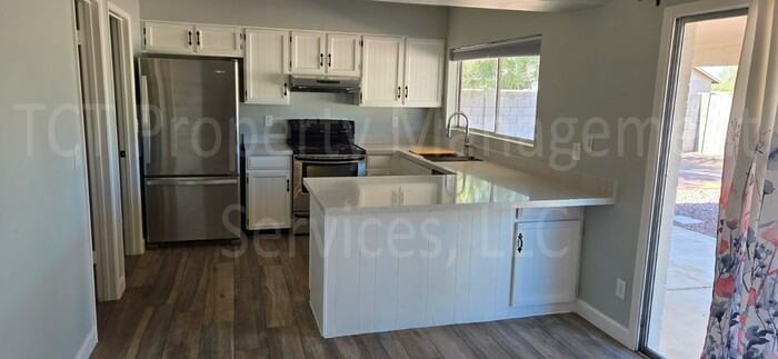 1036 W Minton Dr - Photo 2 of 18