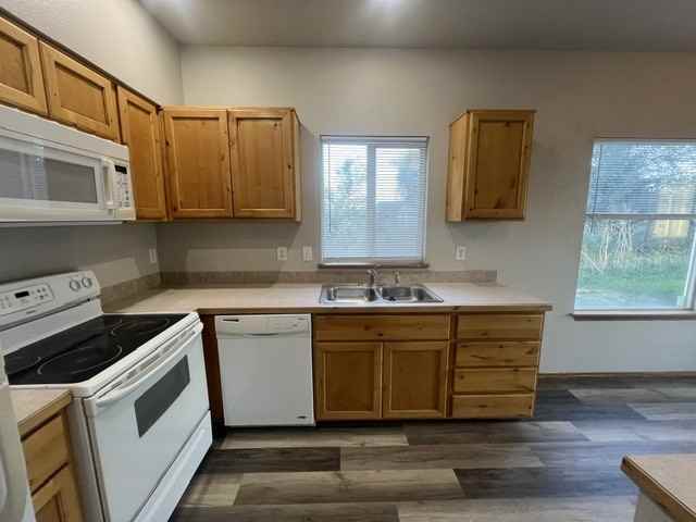 2015 E Whispering Willow Ln #102 - Photo 5 of 18