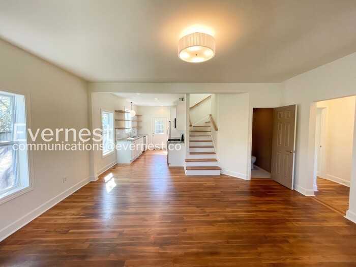 840 Seymour Ave - Photo 7 of 27