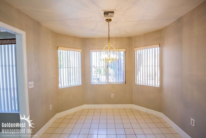8841 Faircrest Dr - Photo 3 of 17