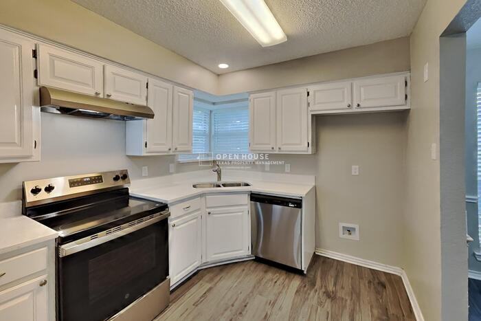 2250 Arbor Creek Dr - Photo 6 of 23