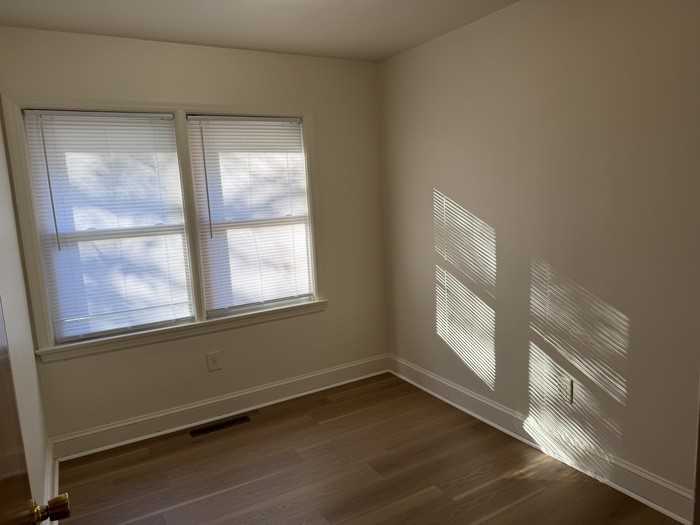 329 Washington St - Photo 3 of 7