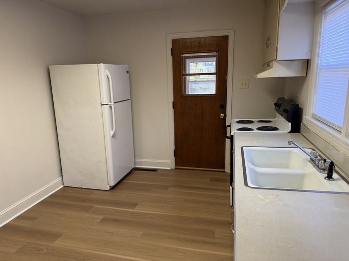 329 Washington St - Photo 7 of 7