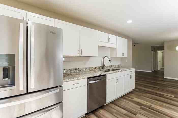 256 Connie Lee Ct - Photo 5 of 15