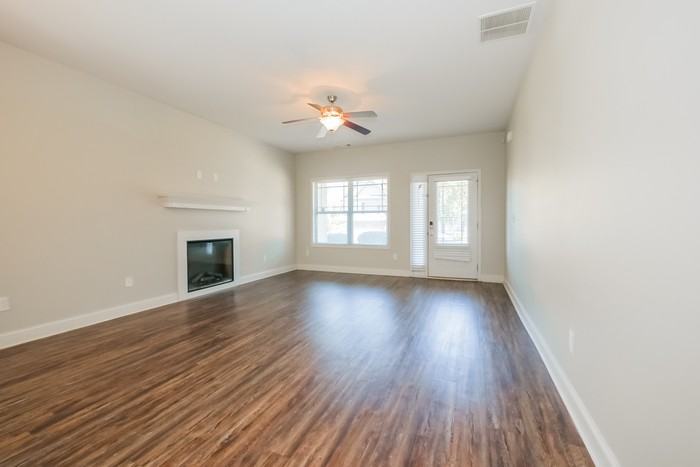 428 Pearl St - Photo 7 of 17