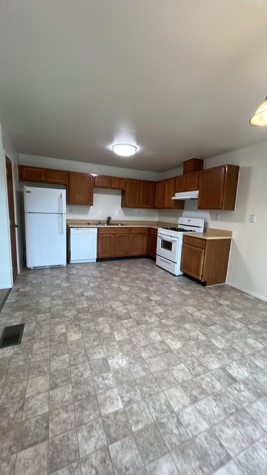 1163 Tallent Ct - Photo 5 of 9