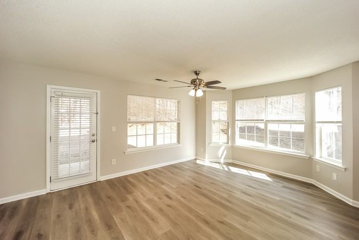 213 Prattling Ct - Photo 5 of 15