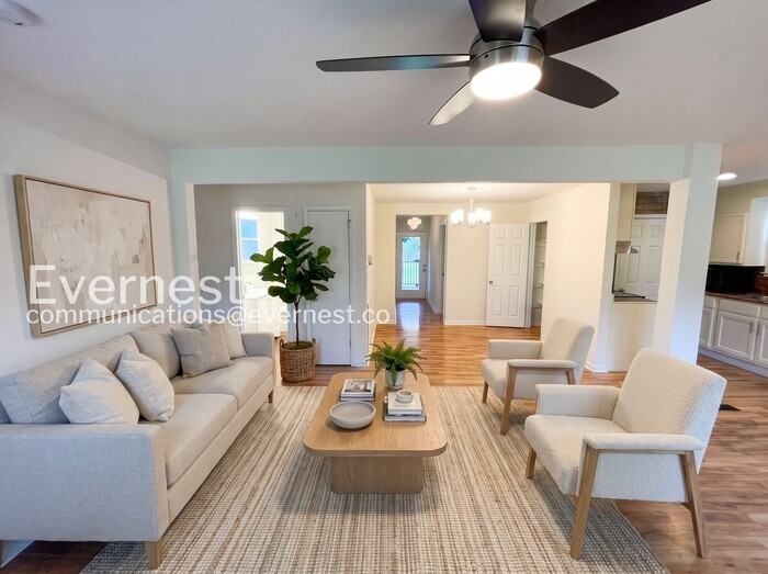 4017 Meadow Rd - Photo 3 of 23