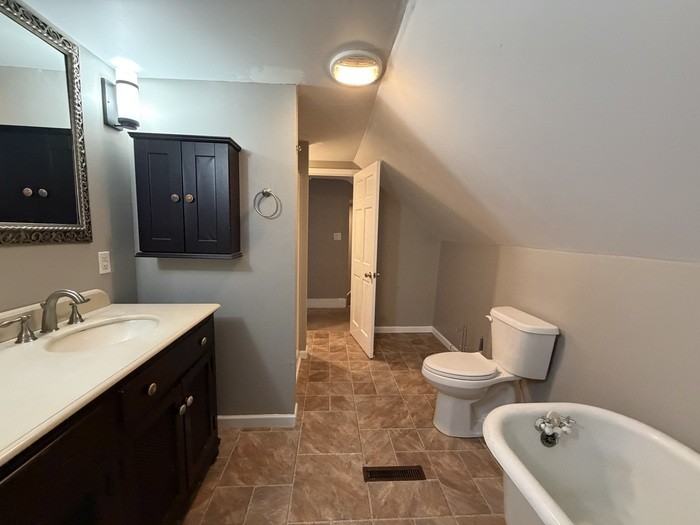 710 Fulton St - Photo 2 of 34