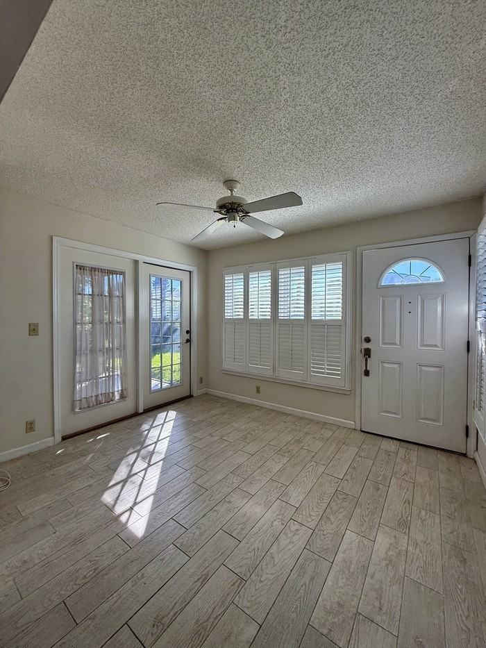 230 Pine St #1 - Photo 2 of 11