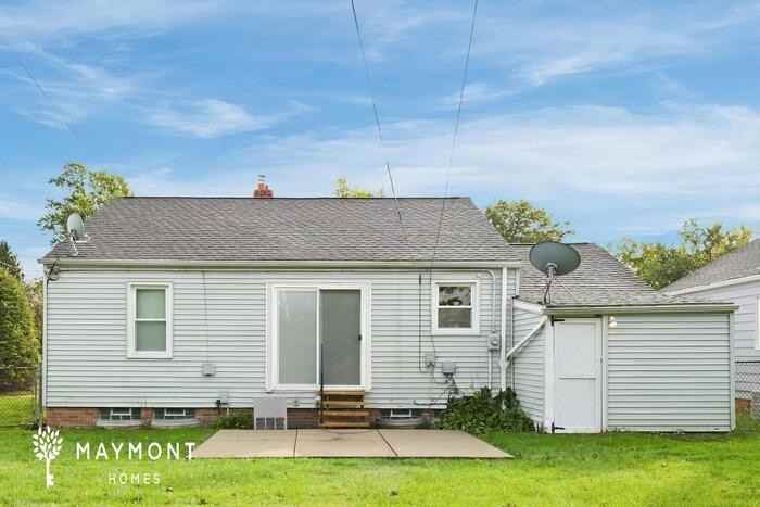 5223 Bridgewater Rd - Photo 3 of 3