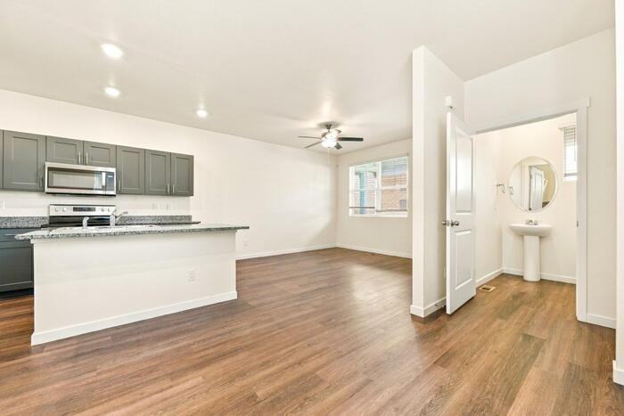 13511 Oneida Ln - Photo 6 of 15