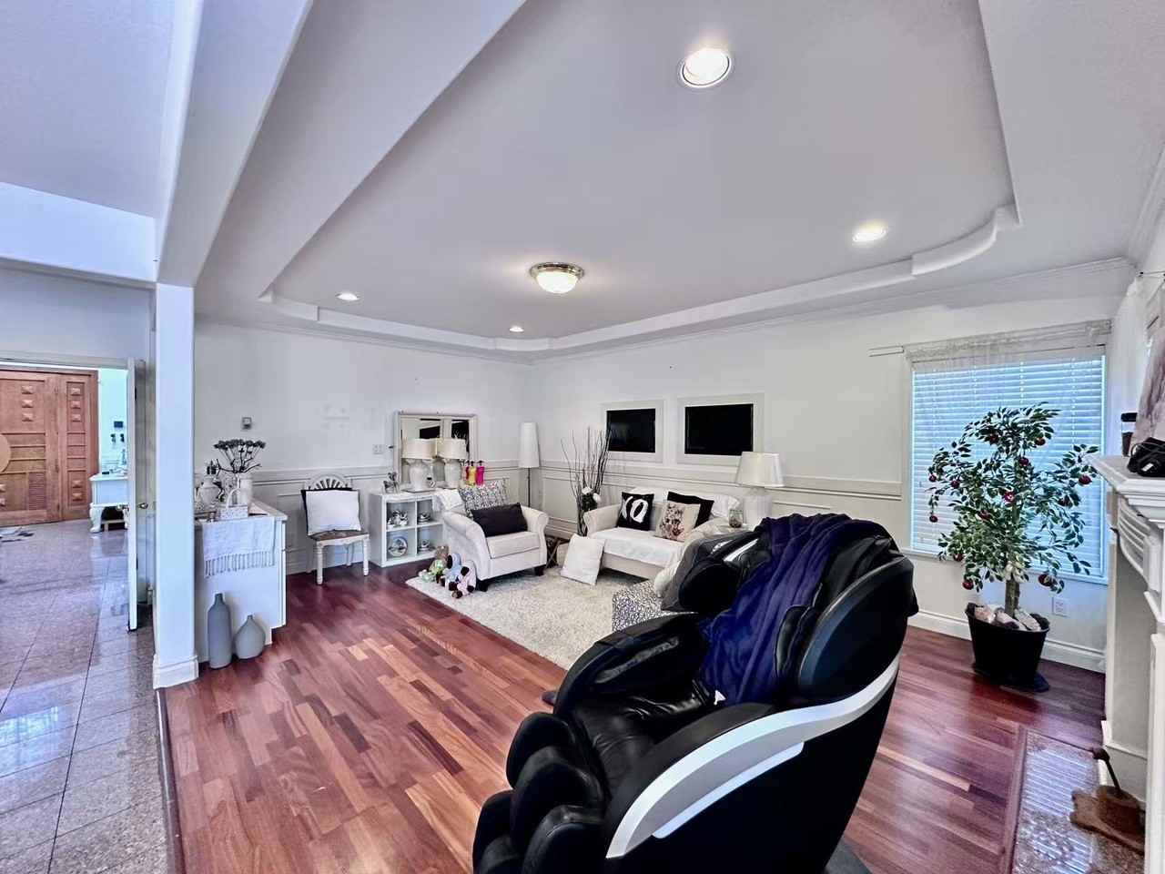 9880 Deagle Road - Photo 5 of 10