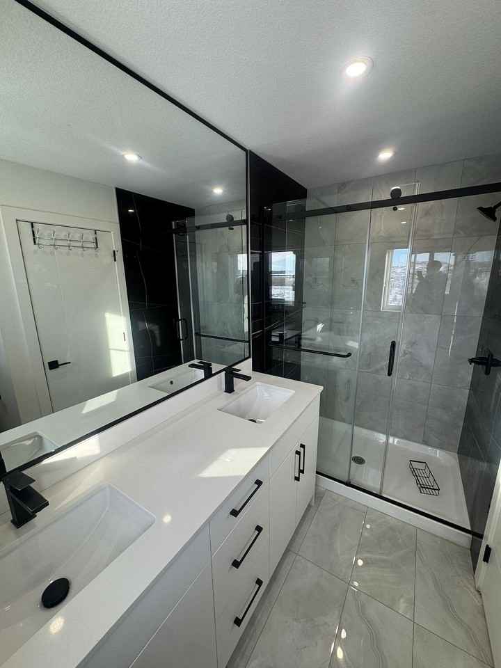 16526 21 Ave Sw - Photo 6 of 14