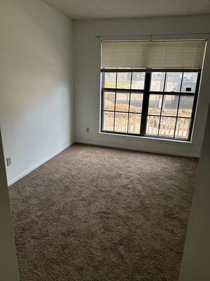 12756 W 110th Ter #12756 - Photo 2 of 5