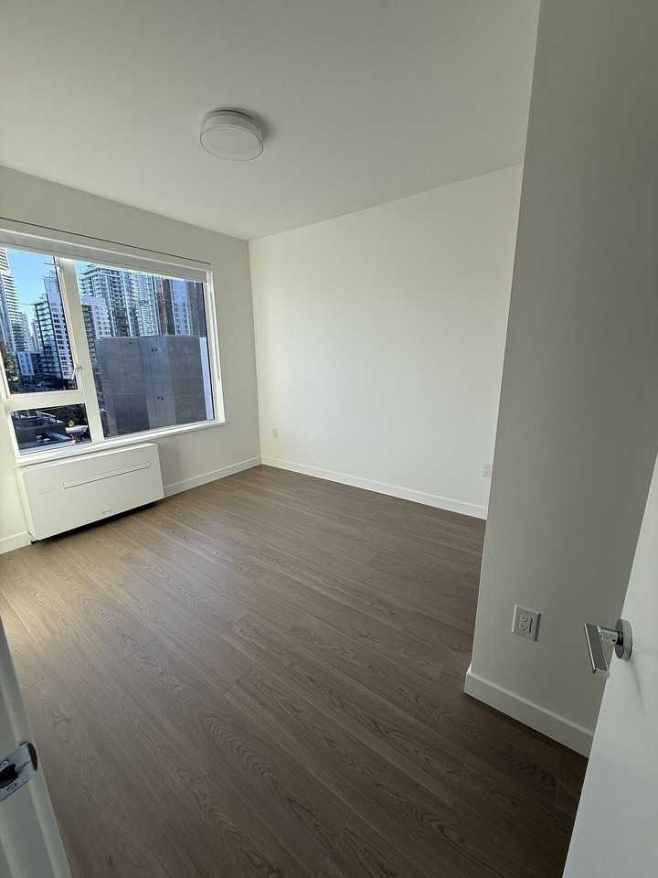 588 - 588 Harrison Ave - Photo 5 of 23