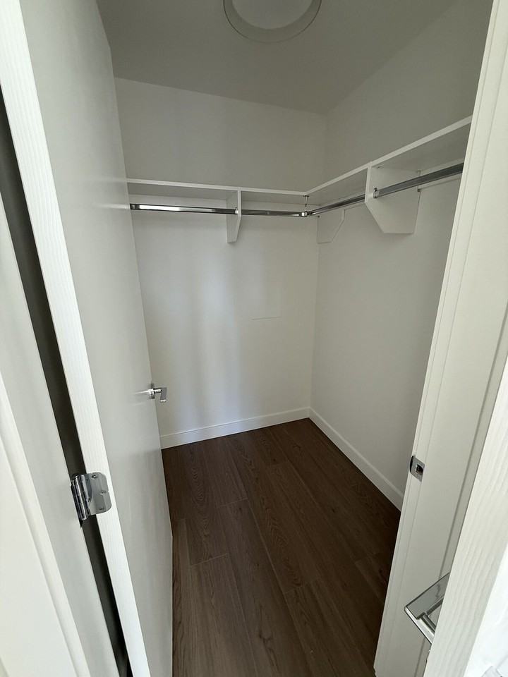 588 - 588 Harrison Ave - Photo 6 of 23