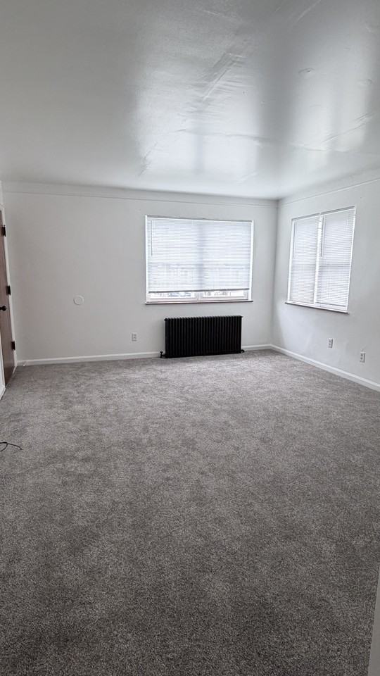 620 Maple Dr #D - Photo 2 of 11
