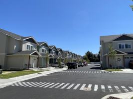 featured image of 1030 Finch Ln #E4