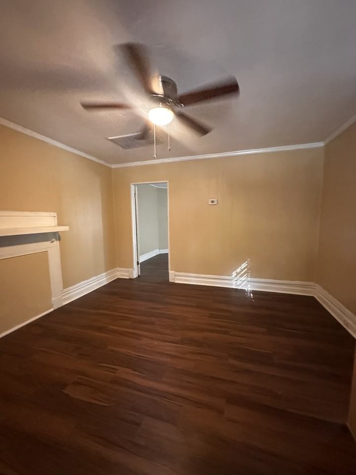 549 S Bainbridge St #NA - Photo 6 of 6