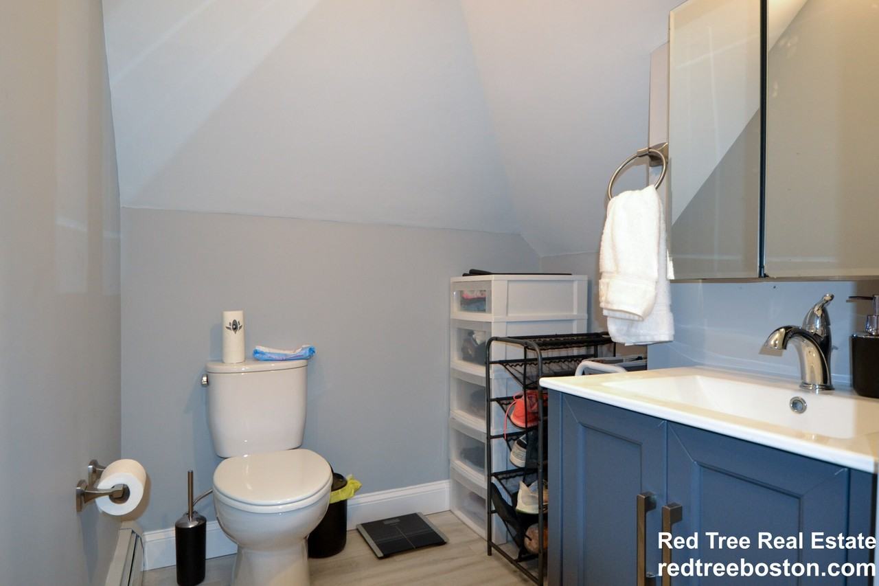 6 South St #3 - Photo 2 of 8