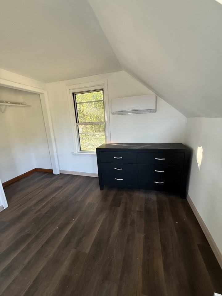 91 Lathrop Rd #1 - Photo 4 of 18