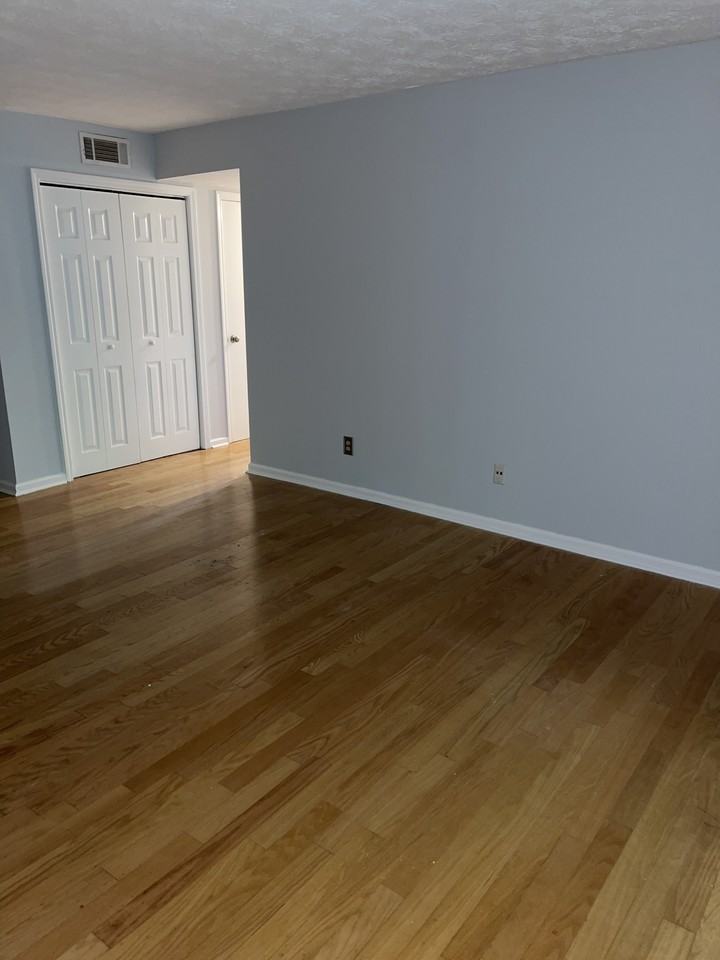 3175 7 Pines Court #301 - Photo 2 of 20