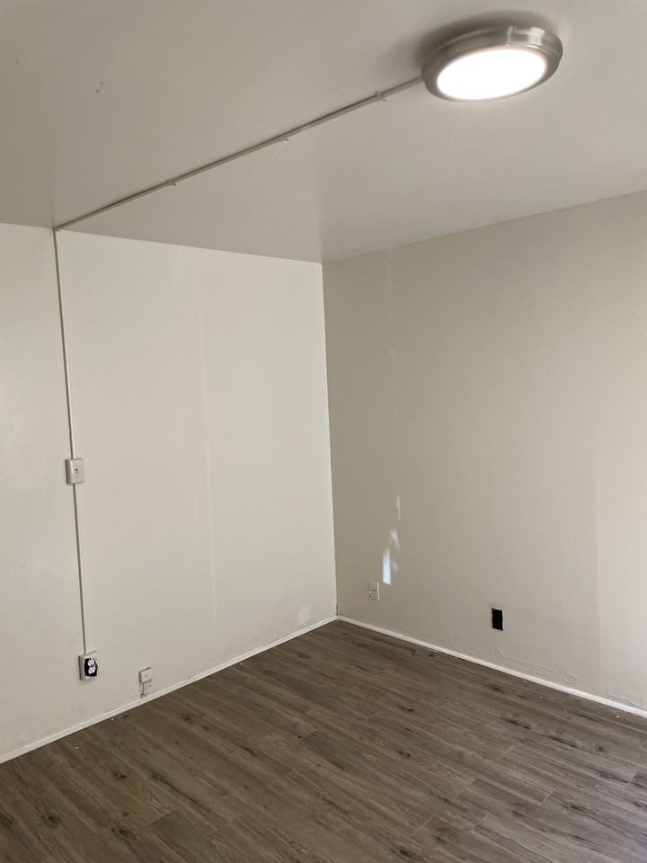 4837 Northland Ave #2FA - Photo 7 of 18