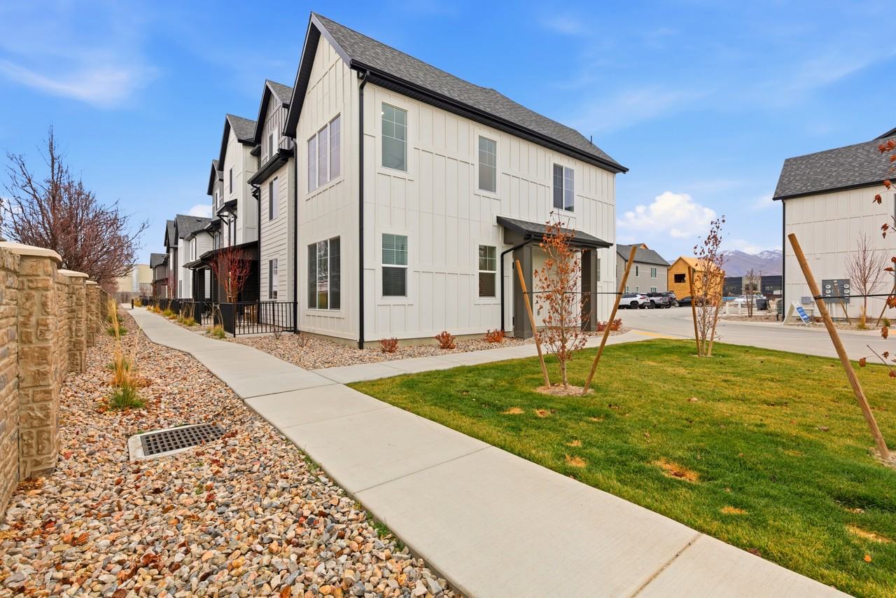 1125 N Clifton Dr #101 - Photo 6 of 33
