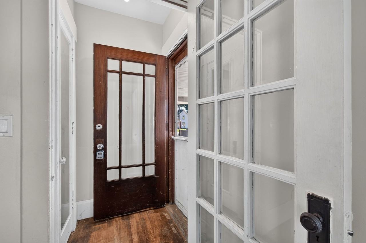 815 18th St Nw #815 - Photo 3 of 17
