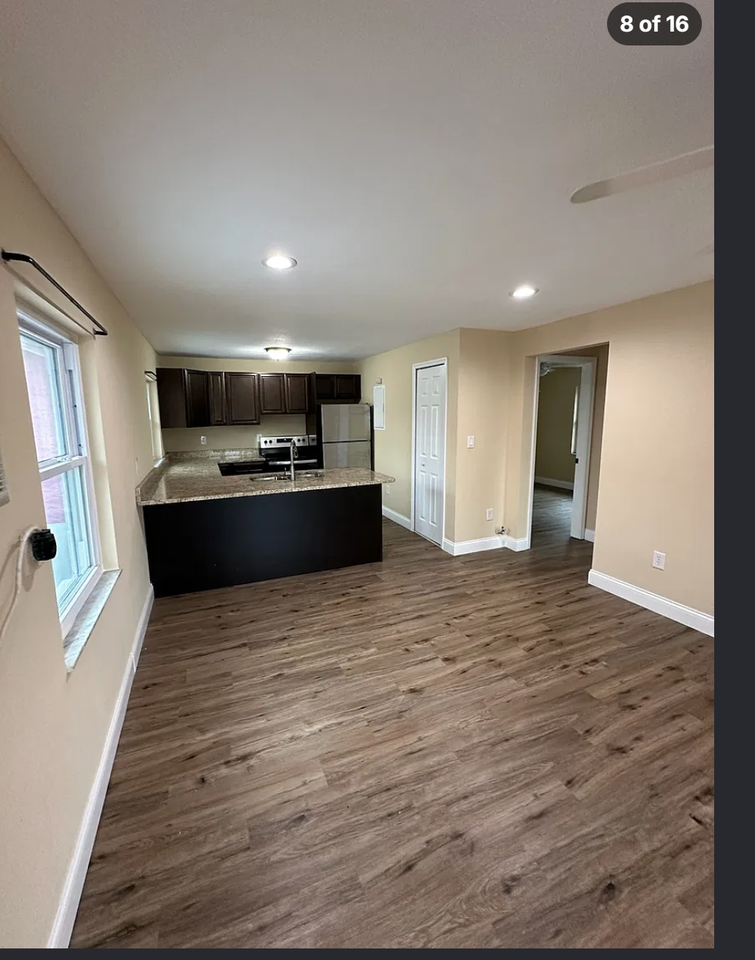 602 E New Haven Ave #202 - Photo 3 of 12