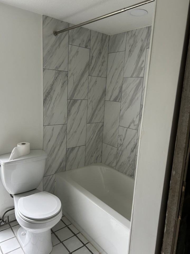 830 Pinewood Ct #830 - Photo 4 of 6
