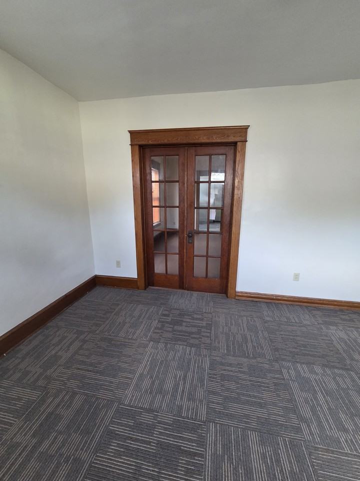1342 Lynn St - Photo 2 of 8