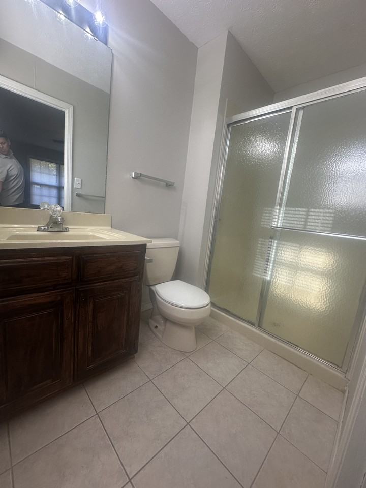 2535 W Zack Ln #A - Photo 7 of 10