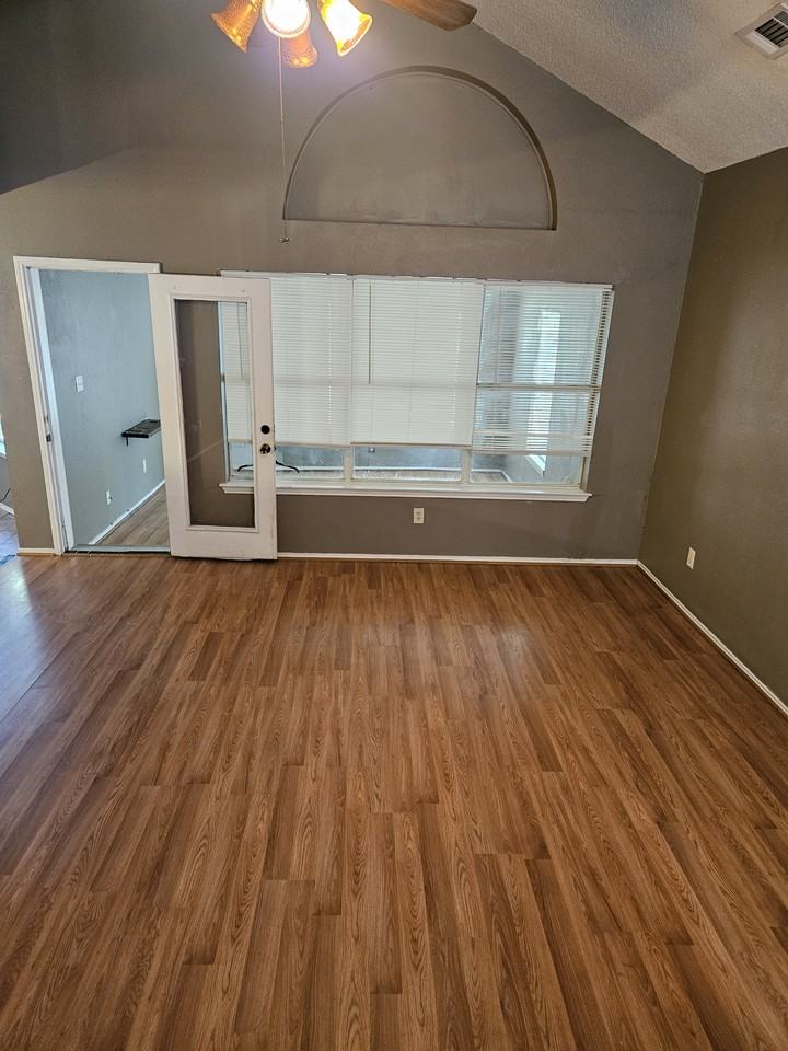 5118 Wyndham Ct #NA - Photo 6 of 9